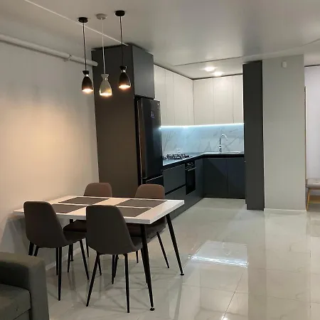 Διαμέρισμα Vip For *